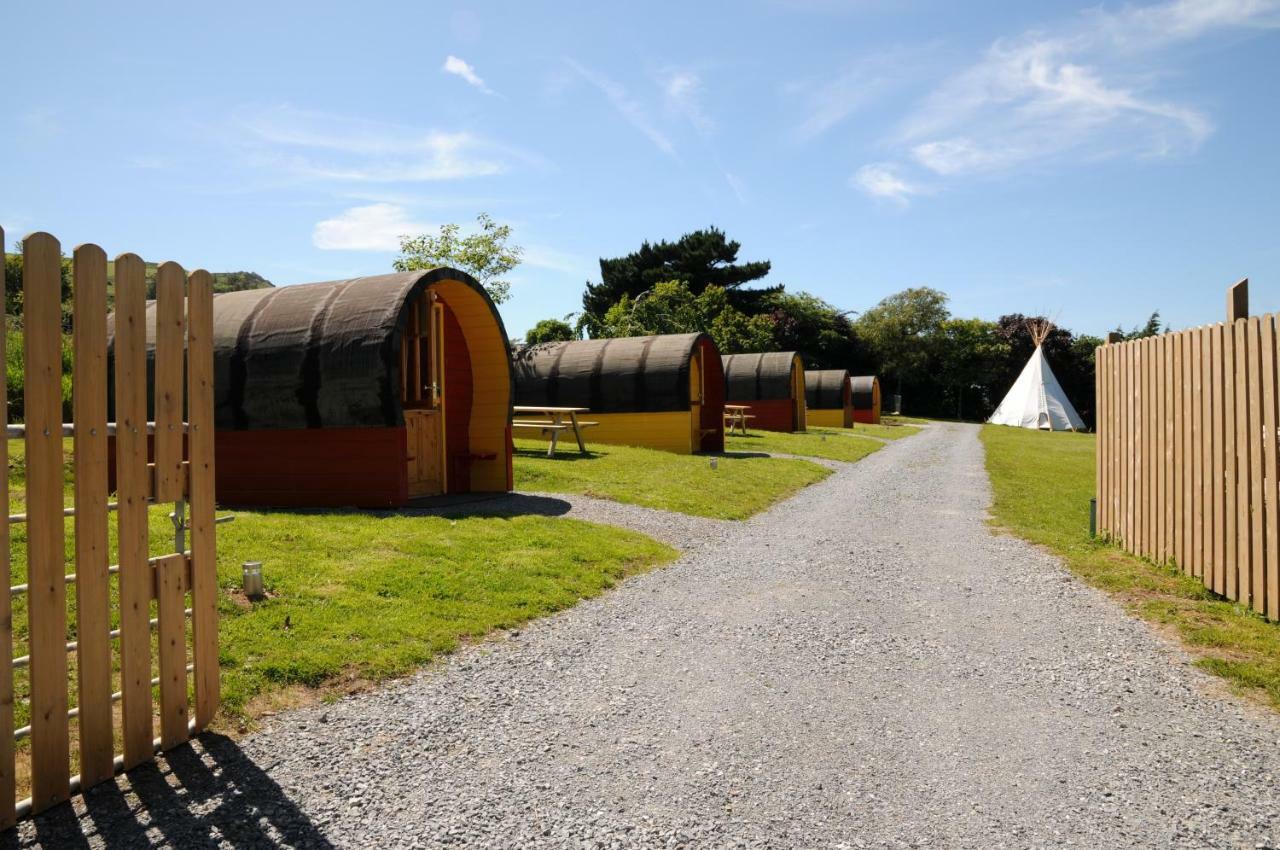 Hotel Coach Field Camp Exterior foto