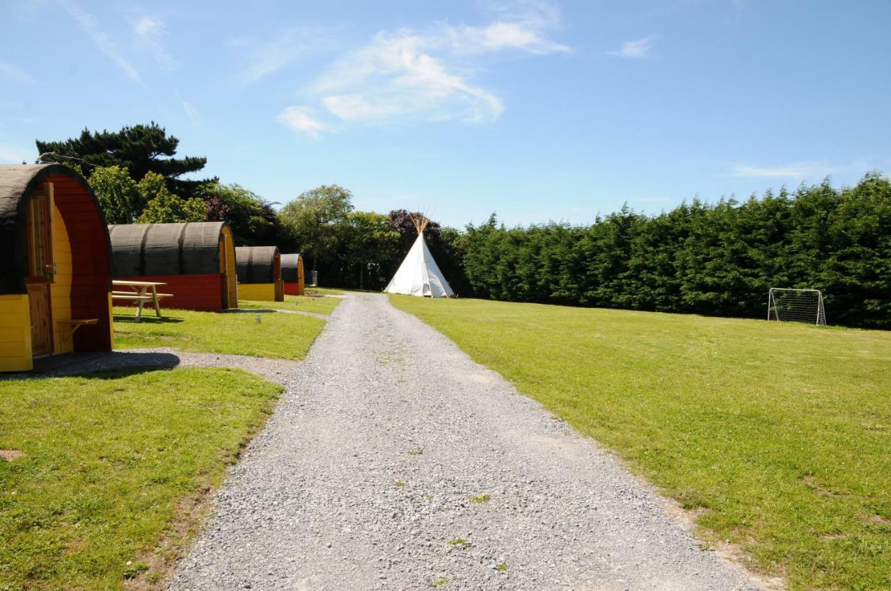 Hotel Coach Field Camp Exterior foto
